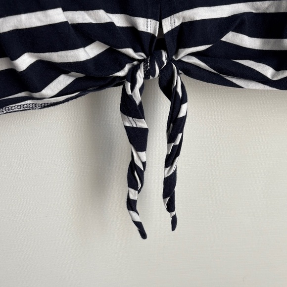 Jones New York Navy and White Striped Blouse - Picture 4 of 6